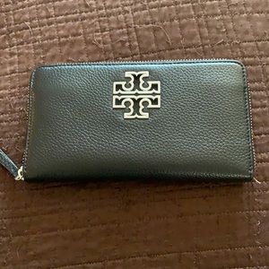 Tory Burch Black Leather Wallet